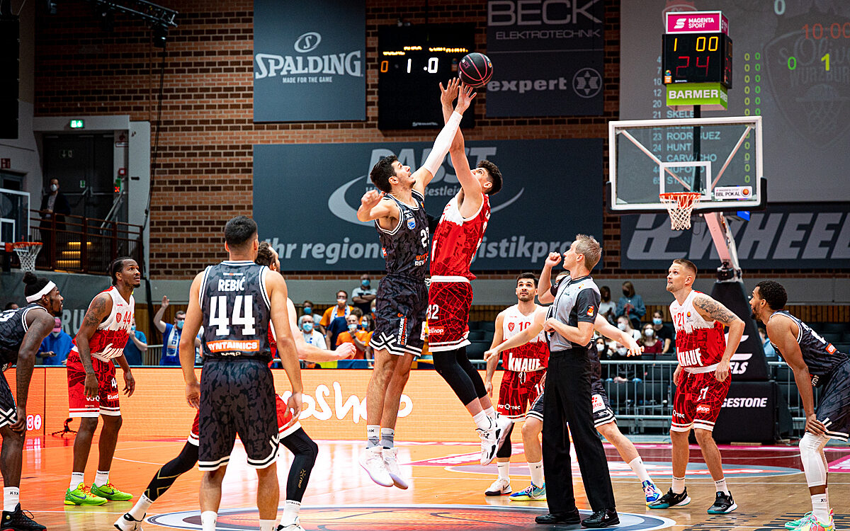 2021 10 03 s Oliver Baskets 7 2021 10 03 s Oliver Baskets 7