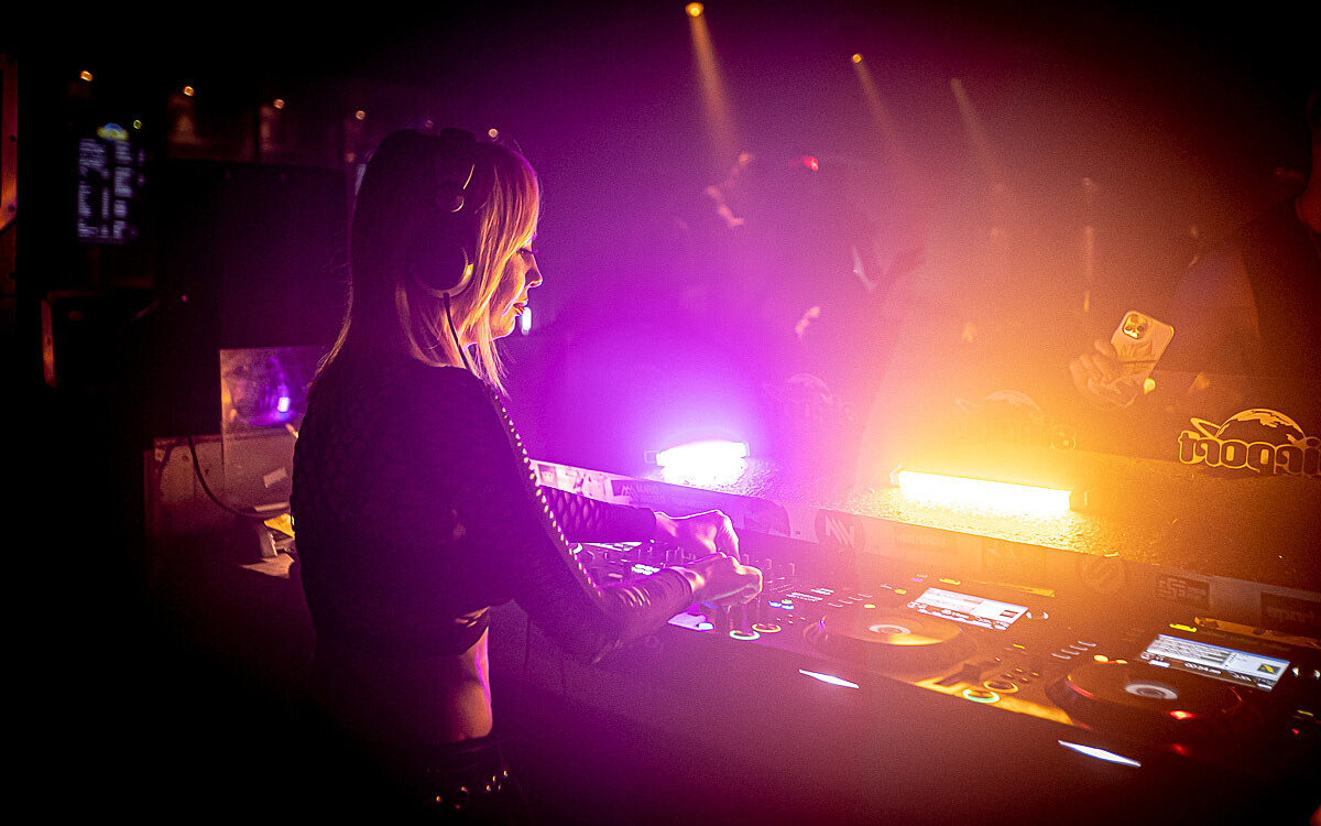 2022 12 31 Airport Marika Rossa 31 2022 12 31 Airport Marika Rossa 31