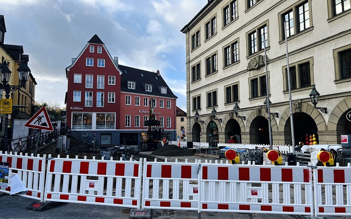 Bild Baustelle Mainbruecke von vorne Bild Baustelle Mainbruecke von vorne