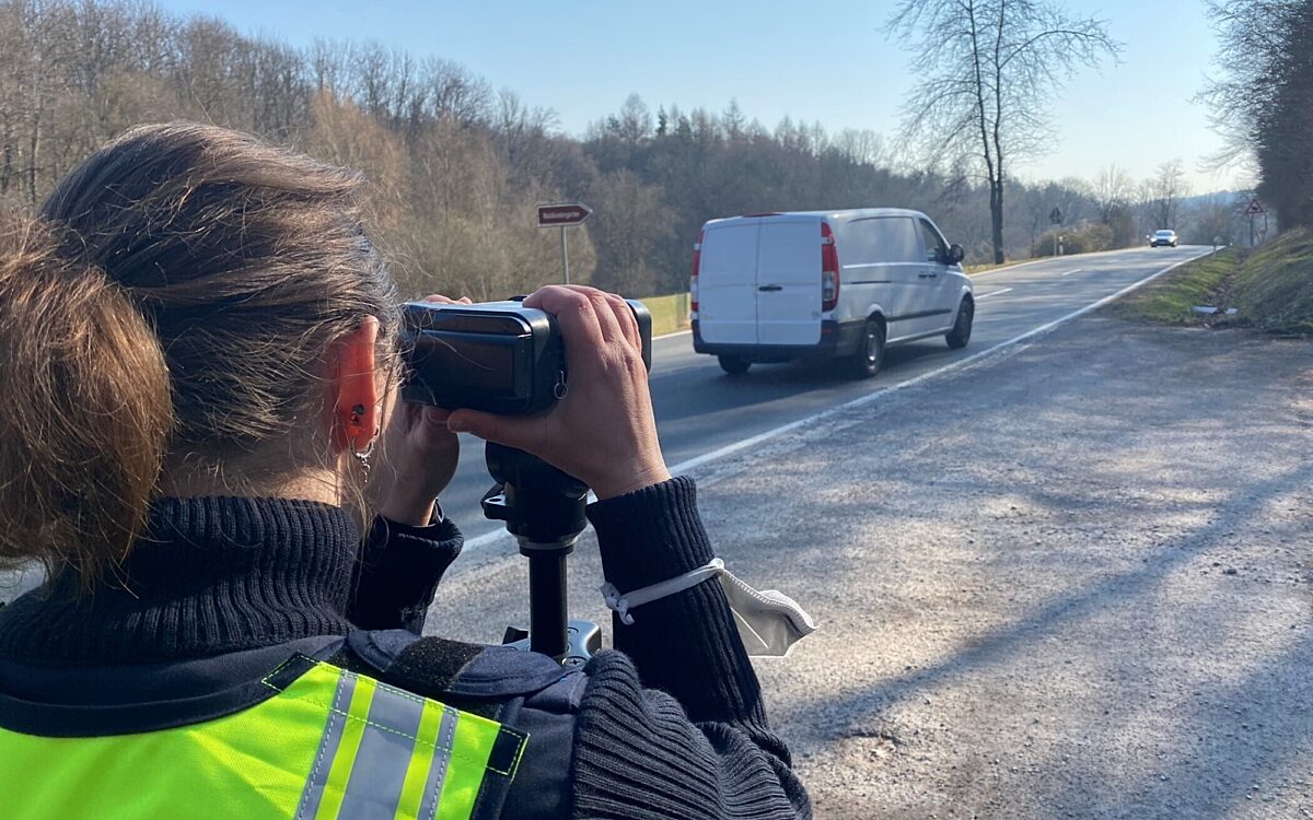 Blitzermarathon 2022 Laserpistole Guttenberger Forst Blitzermarathon 2022 Laserpistole Guttenberger Forst