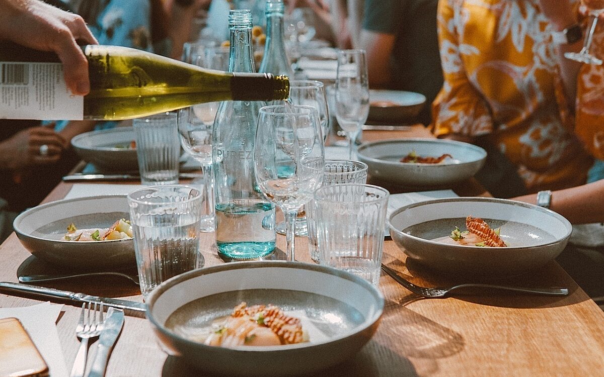 Dinner Party mit Wein Dinner Party mit Wein