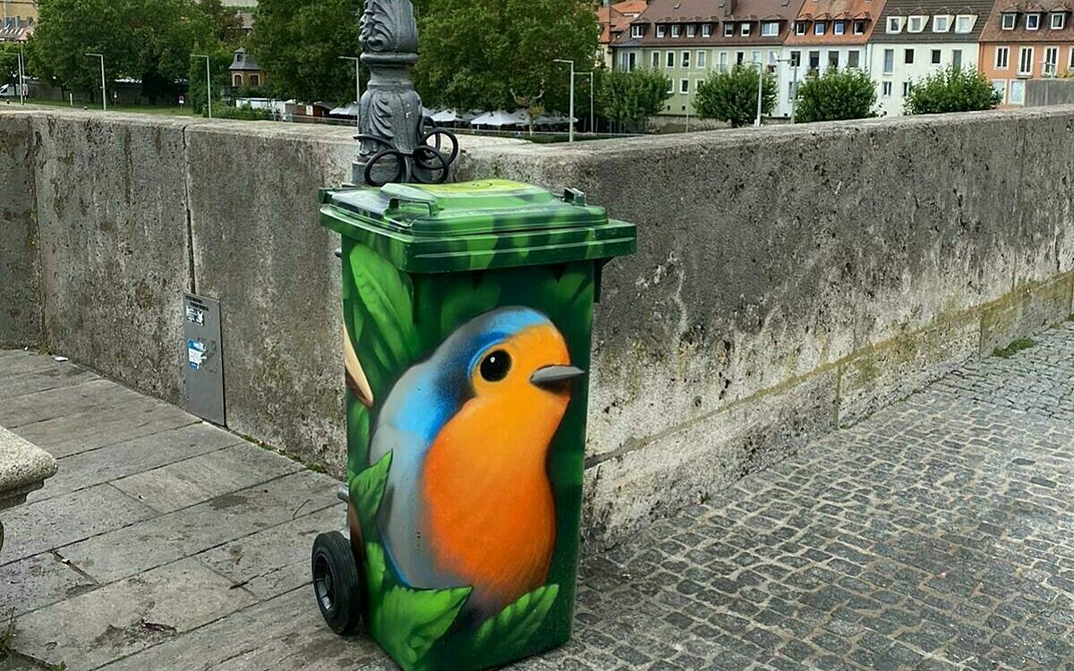 Muelltonnen Kunst in Wuerzburg2 Muelltonnen Kunst in Wuerzburg2