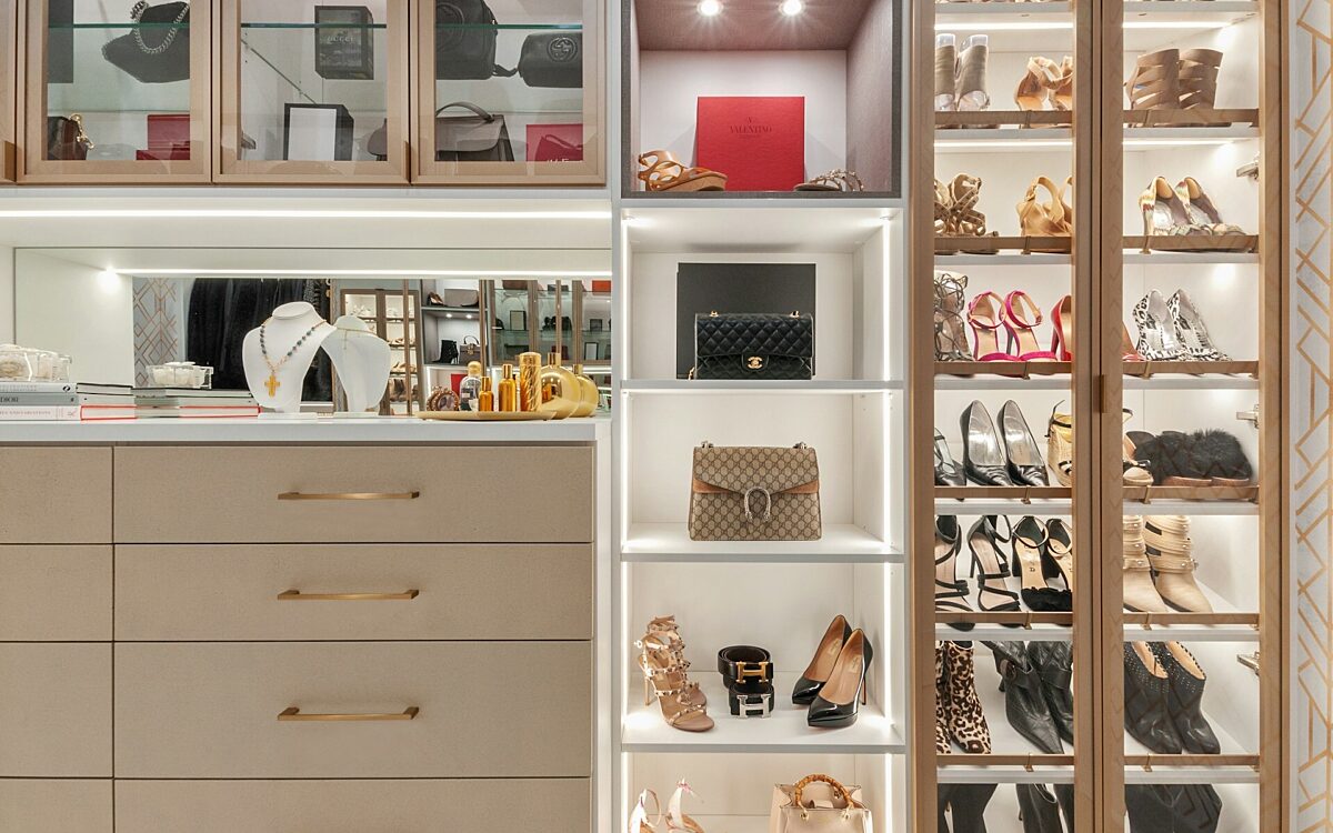 Möbel für Geschäft - unsplash.com Möbel für Geschäft - unsplash.com