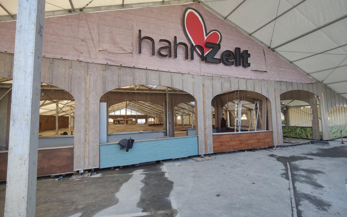 Hahnzelt aufbau 2022 Hahnzelt aufbau 2022