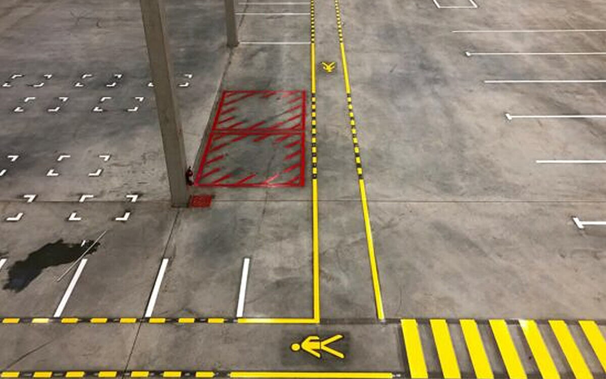 Hallenmarkierung und Linien - prolinetec.de Hallenmarkierung und Linien - prolinetec.de