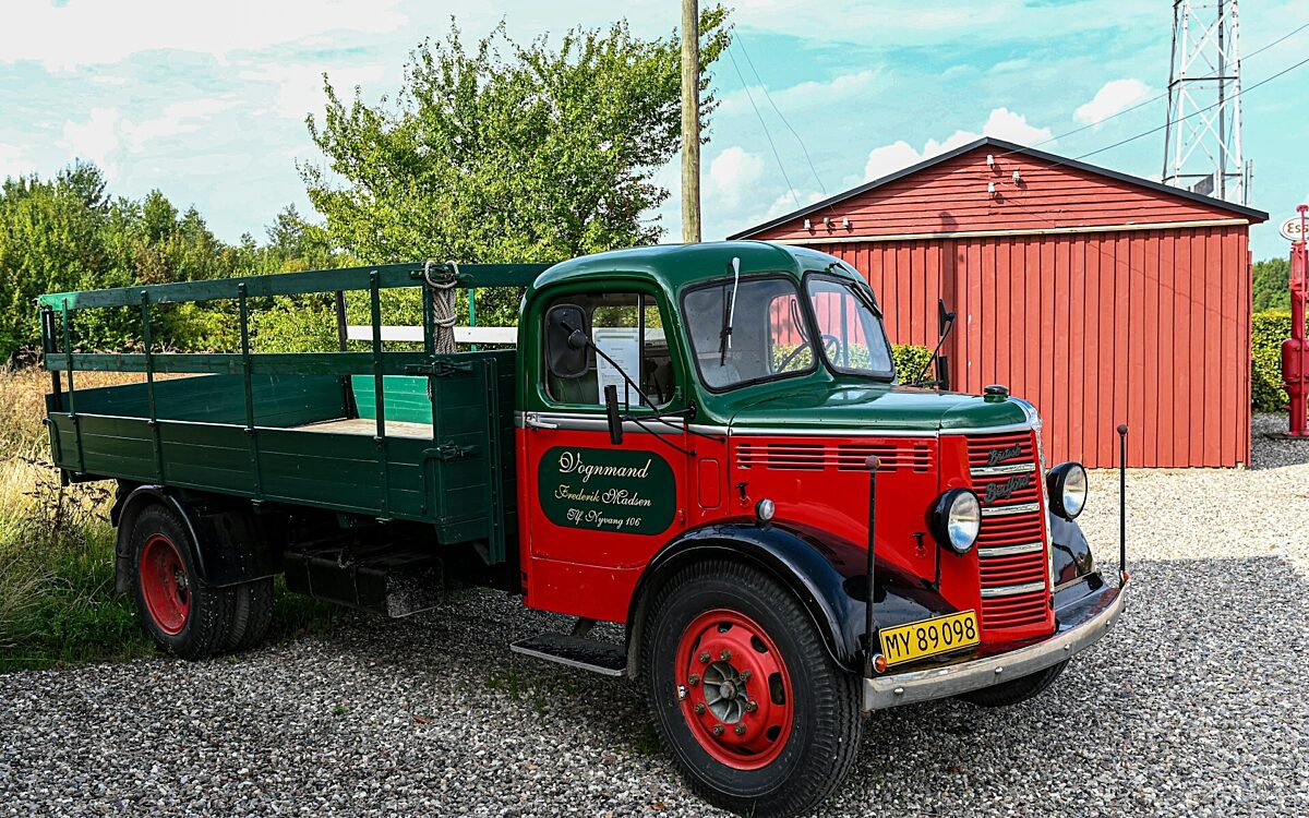 Oldtimer LKW - unsplash.com Oldtimer LKW - unsplash.com