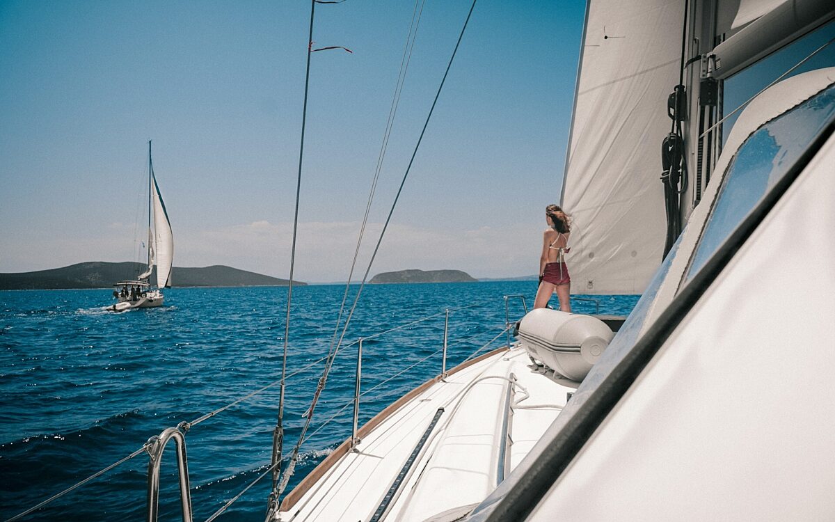 Yacht - unsplash.com Yacht - unsplash.com