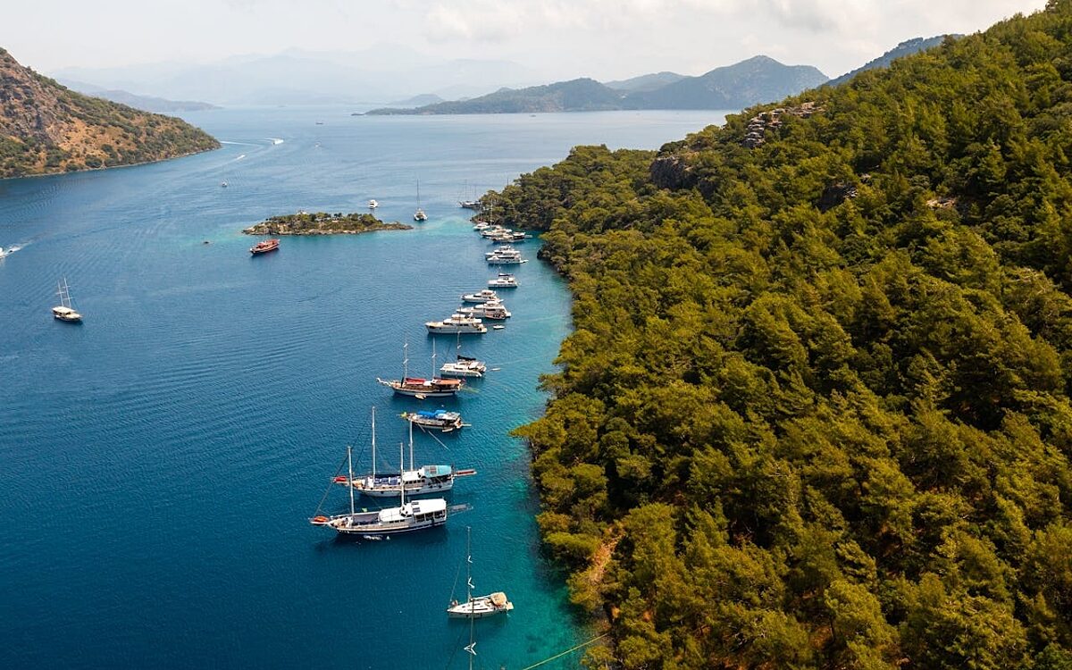 Küste mit Jachten - pexels.com Küste mit Jachten - pexels.com