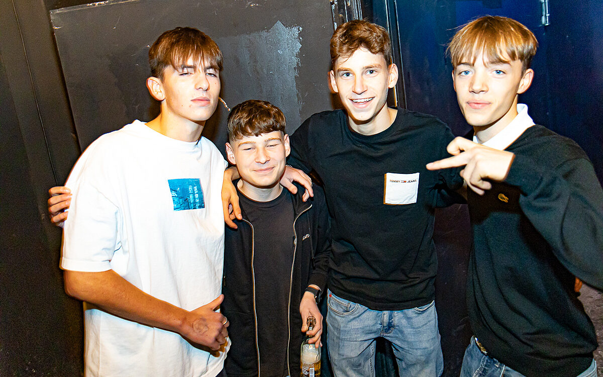 2021 10 31 Airport 12 2021 10 31 Airport 12