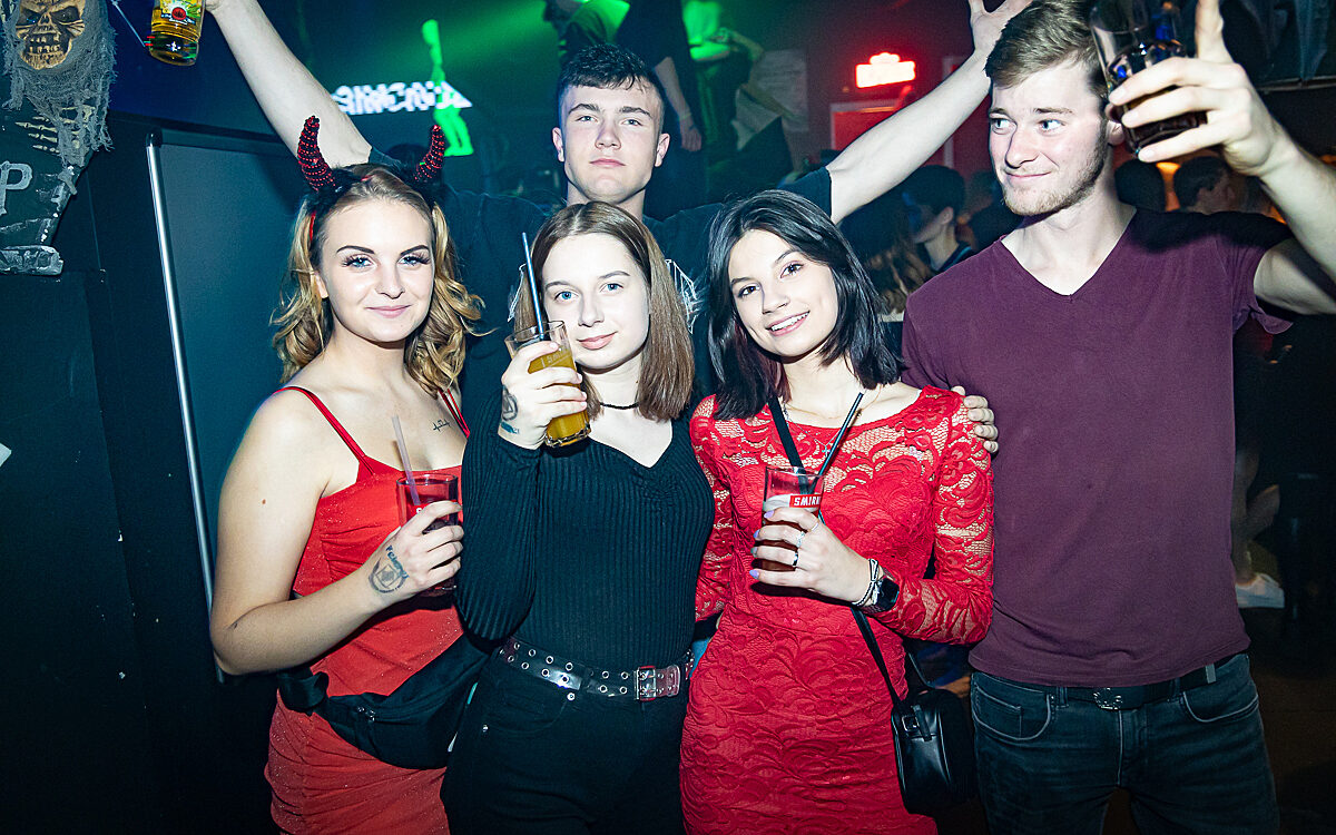 2021 10 31 Airport 14 2021 10 31 Airport 14