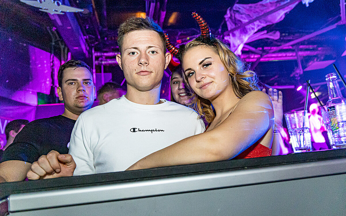 2021 11 01 Airport 25 2021 11 01 Airport 25