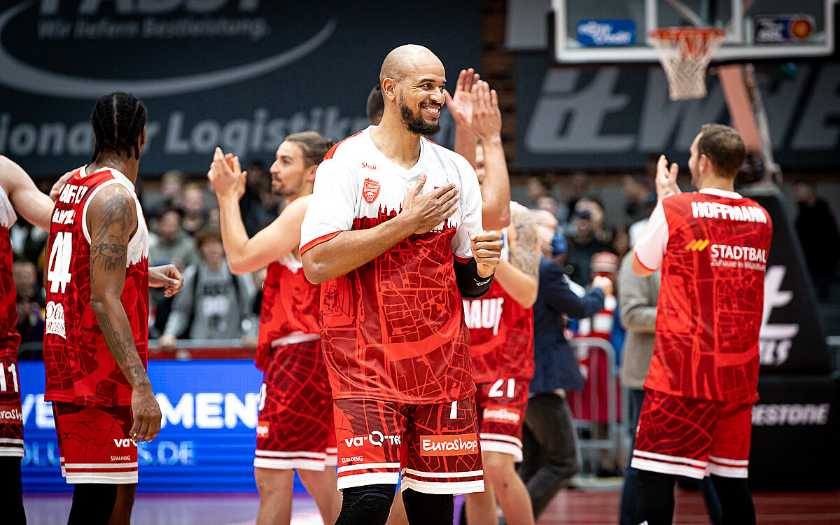 2021 11 02 s Oliver Baskets 76 2021 11 02 s Oliver Baskets 76