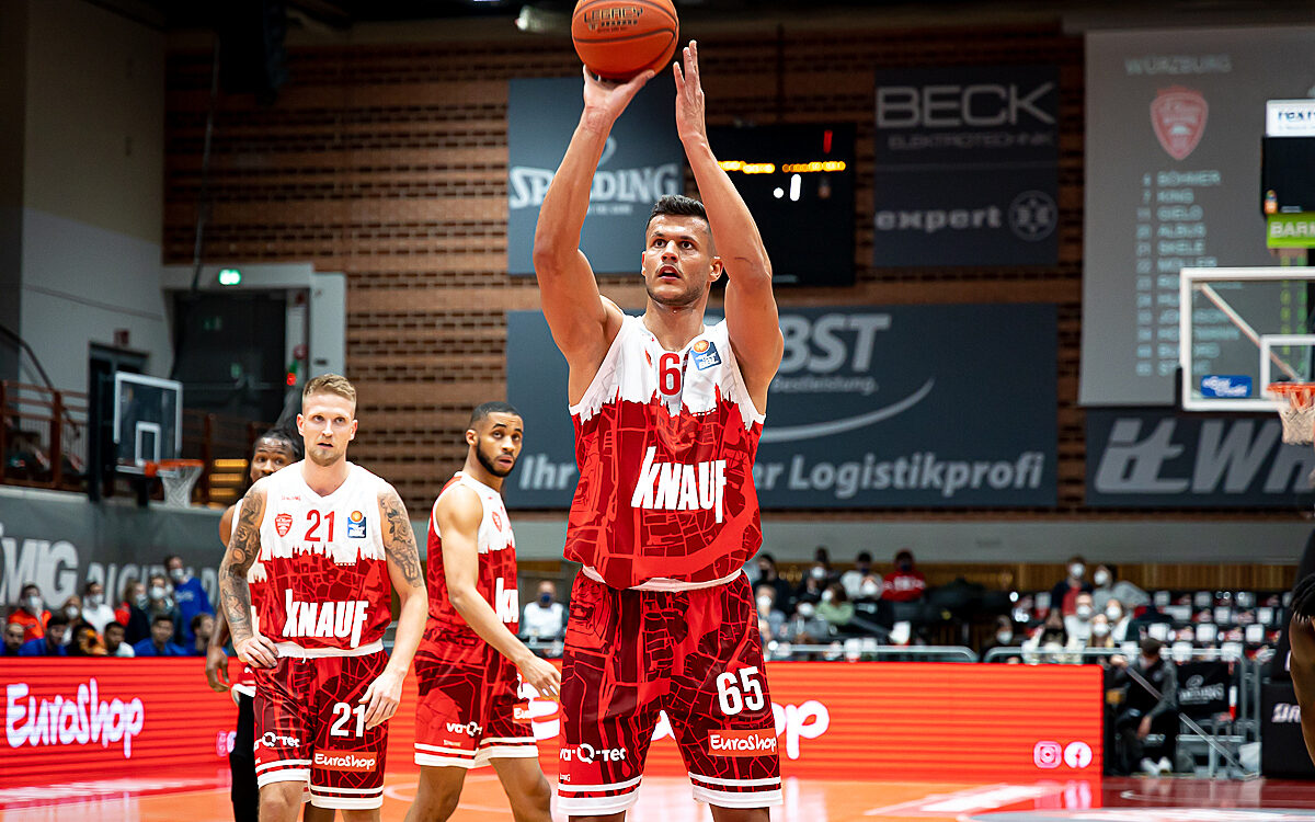 2021 11 21 s Oliver Baskets 13 2021 11 21 s Oliver Baskets 13