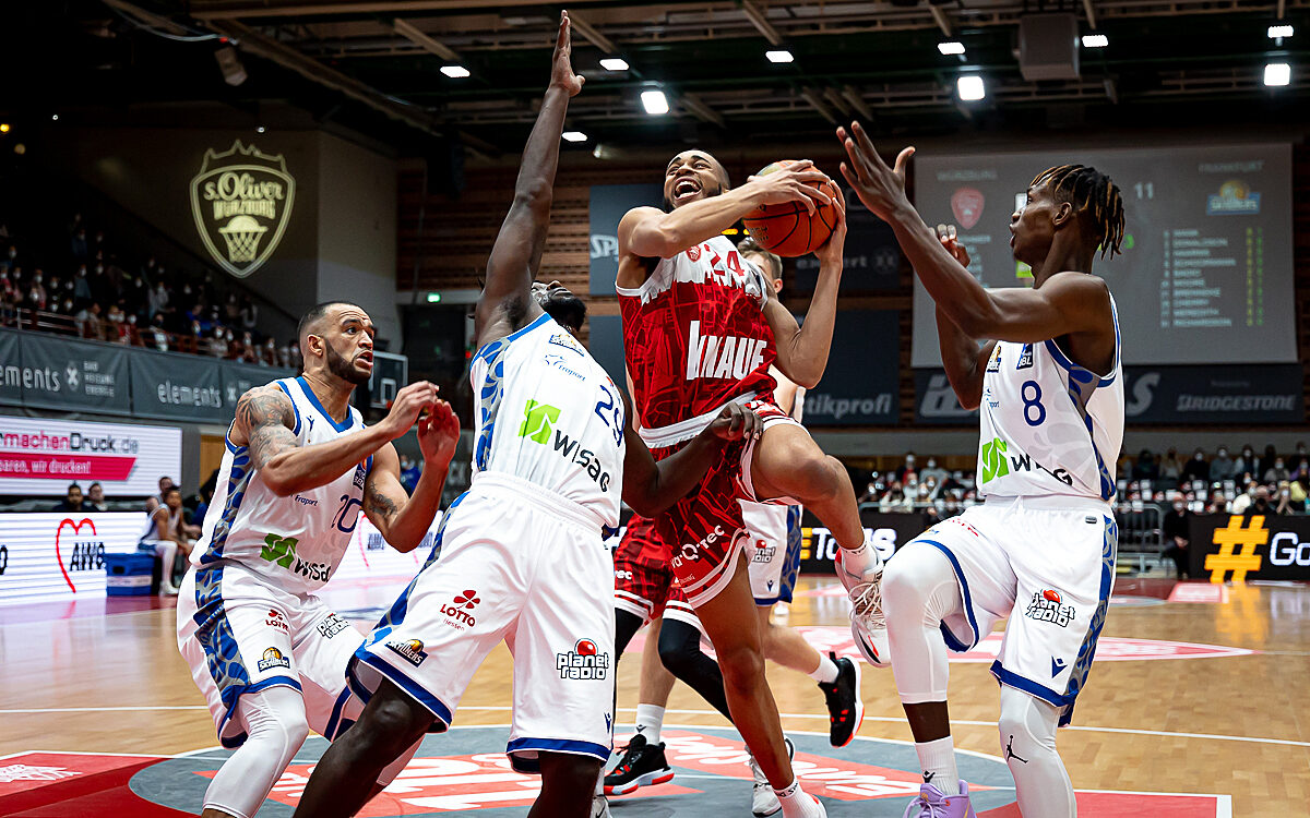 2021 11 21 s Oliver Baskets 16 2021 11 21 s Oliver Baskets 16