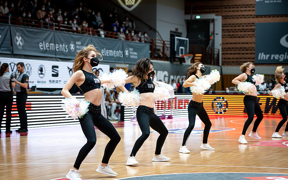 2021 11 21 s Oliver Baskets 25 2021 11 21 s Oliver Baskets 25