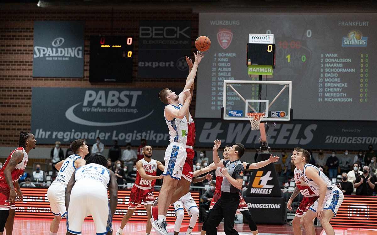 2021 11 21 s Oliver Baskets 8 2021 11 21 s Oliver Baskets 8