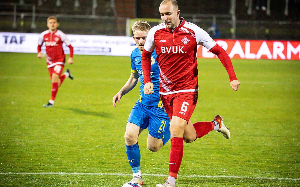 2021 11 30 FWK Kickers 11 2021 11 30 FWK Kickers 11