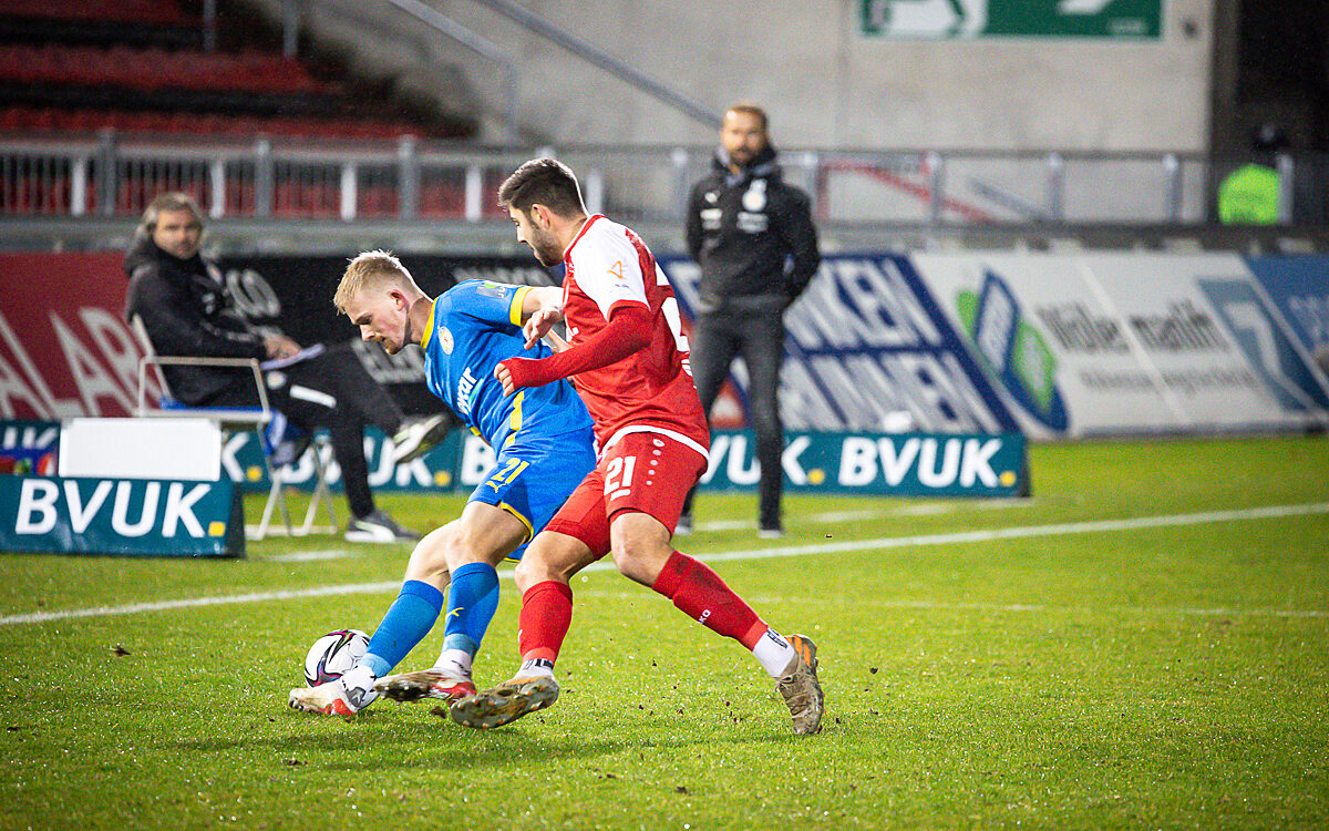 2021 11 30 FWK Kickers 13 2021 11 30 FWK Kickers 13