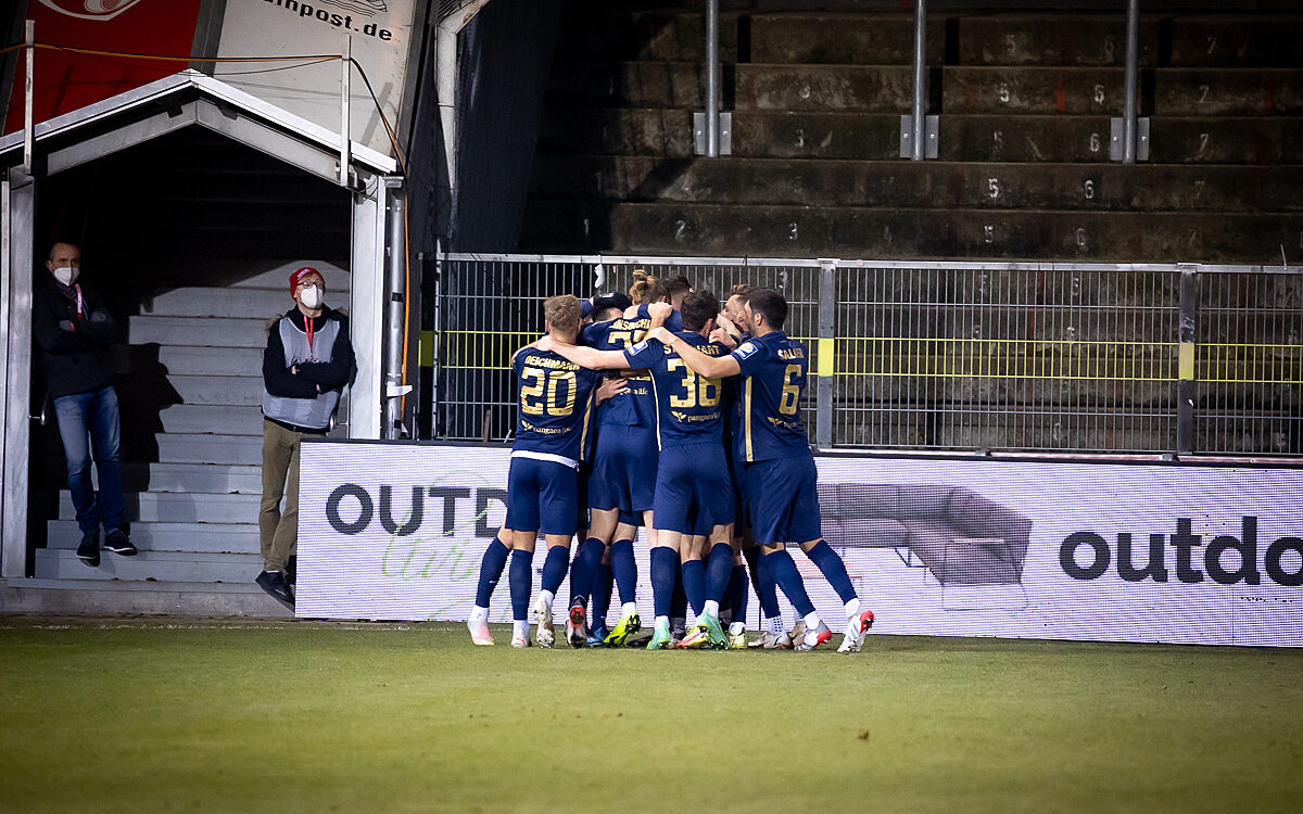 2021 12 20 FWK Kickers 24 2021 12 20 FWK Kickers 24