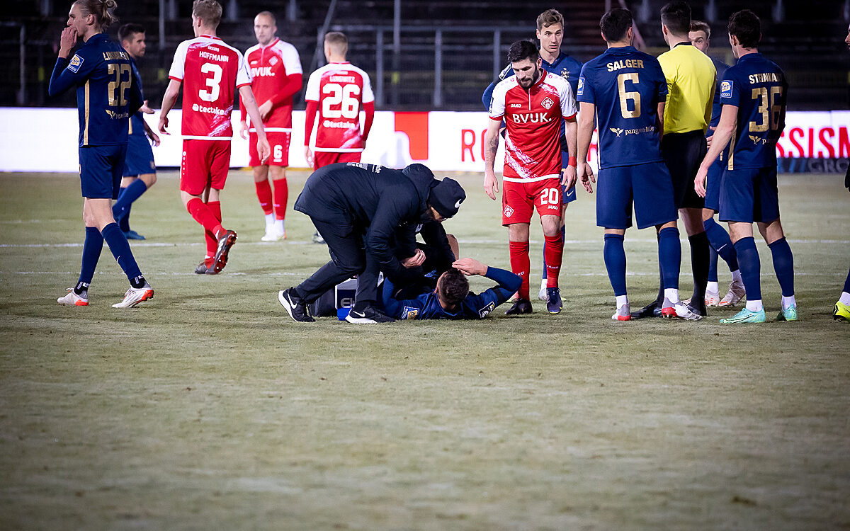 2021 12 20 FWK Kickers 27 2021 12 20 FWK Kickers 27