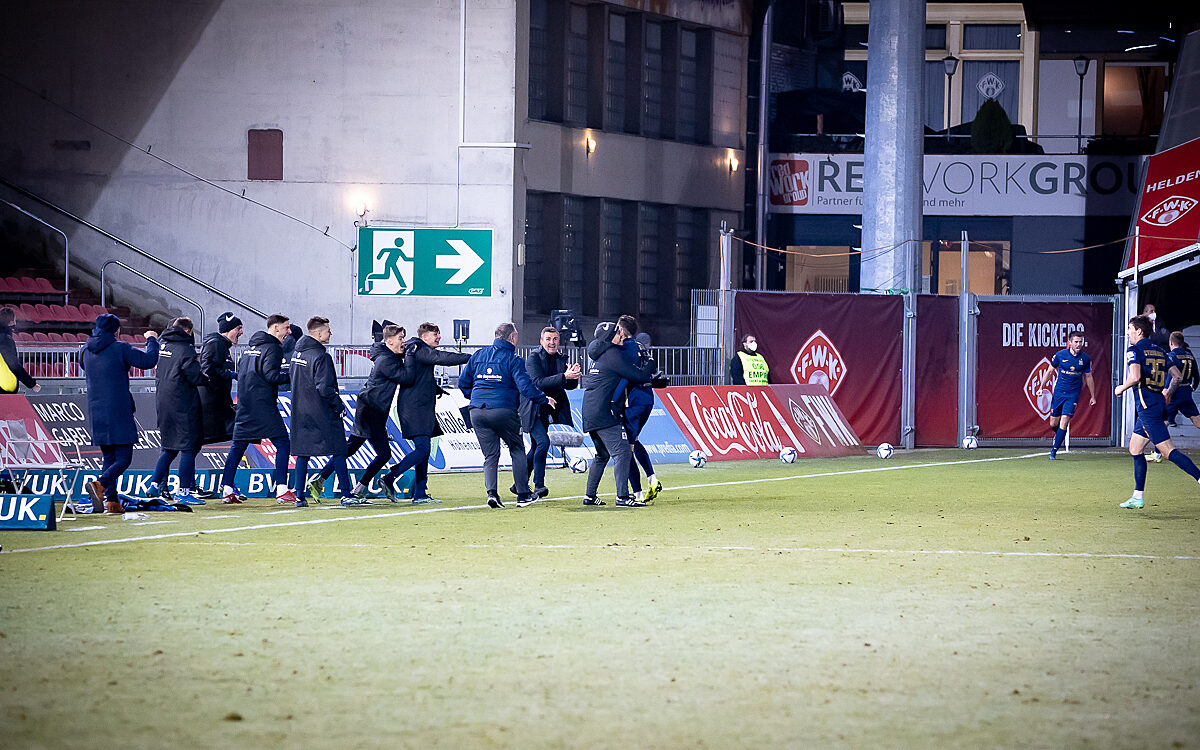 2021 12 20 FWK Kickers 28 2021 12 20 FWK Kickers 28