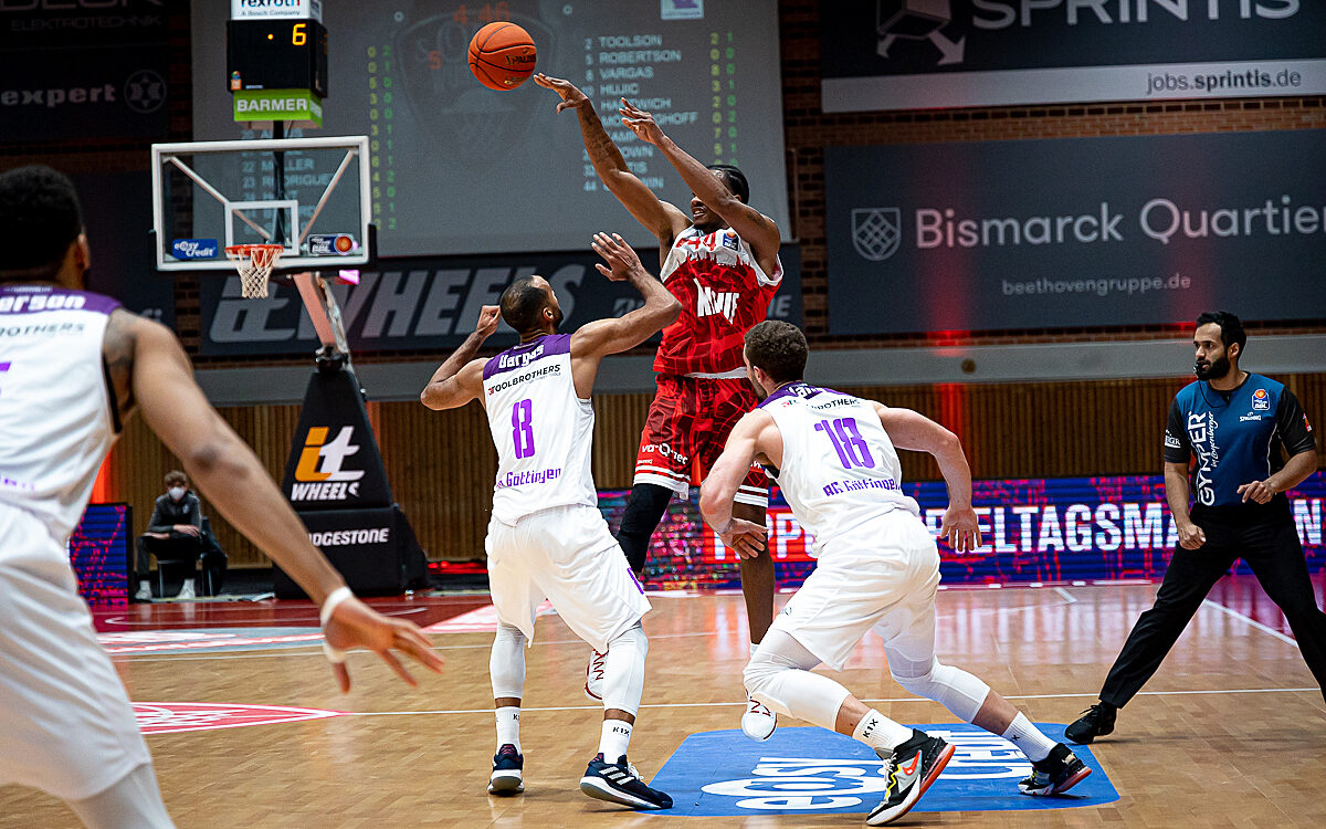 2021 12 27 s Oliver Baskets 29 2021 12 27 s Oliver Baskets 29