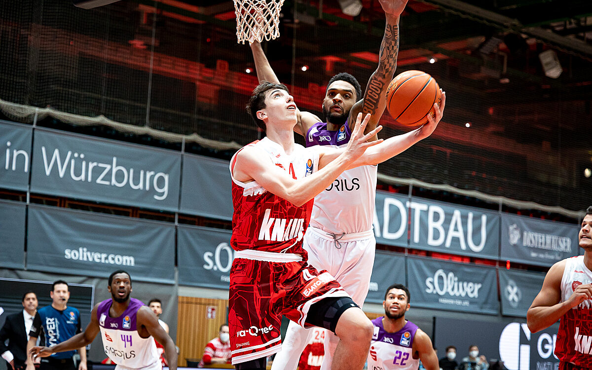 2021 12 27 s Oliver Baskets 30 2021 12 27 s Oliver Baskets 30