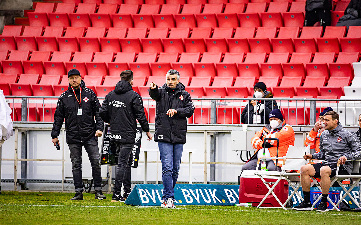 2022 01 22 FWK Kickers 35 2022 01 22 FWK Kickers 35