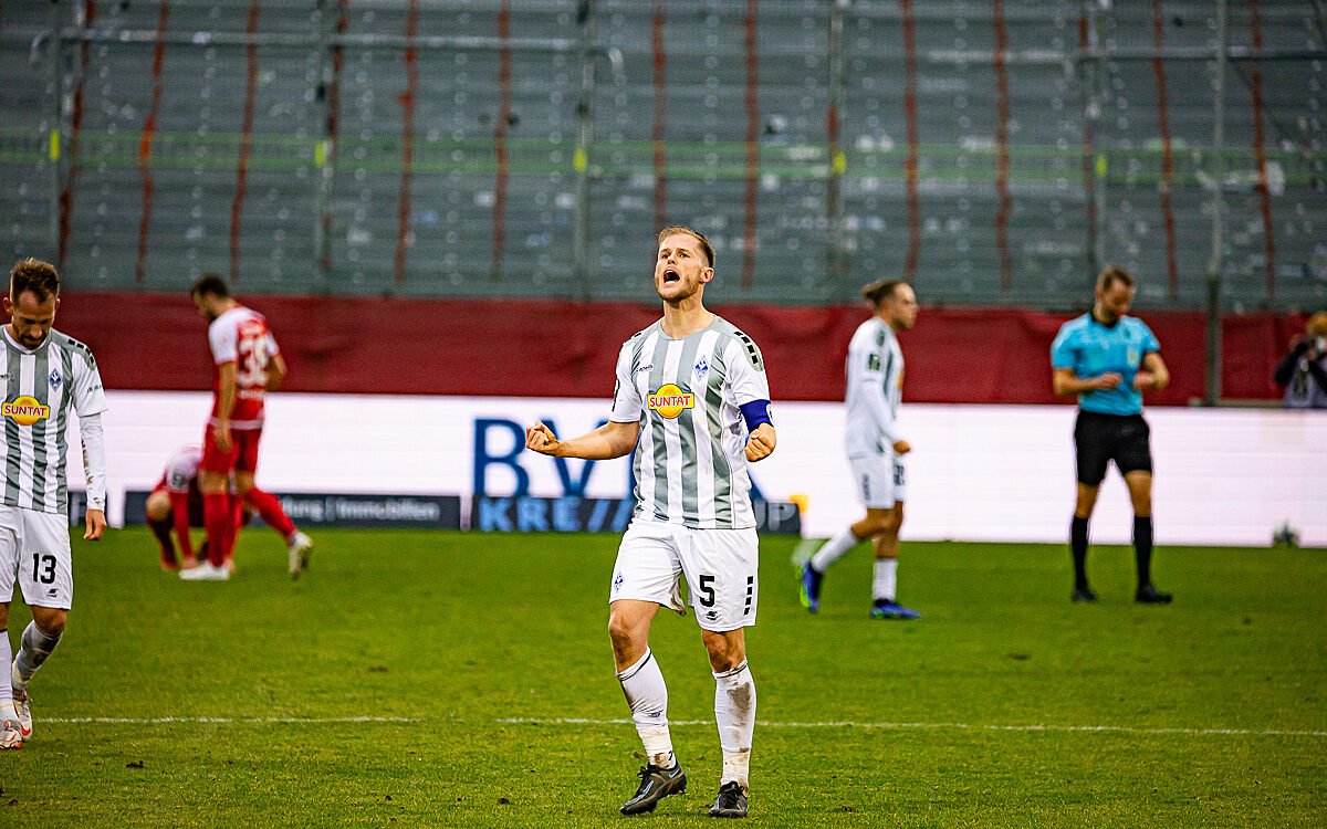 2022 01 22 FWK Kickers 48 2022 01 22 FWK Kickers 48