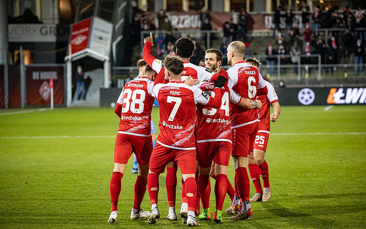 2022 01 28 FWK Kickers 35 2022 01 28 FWK Kickers 35