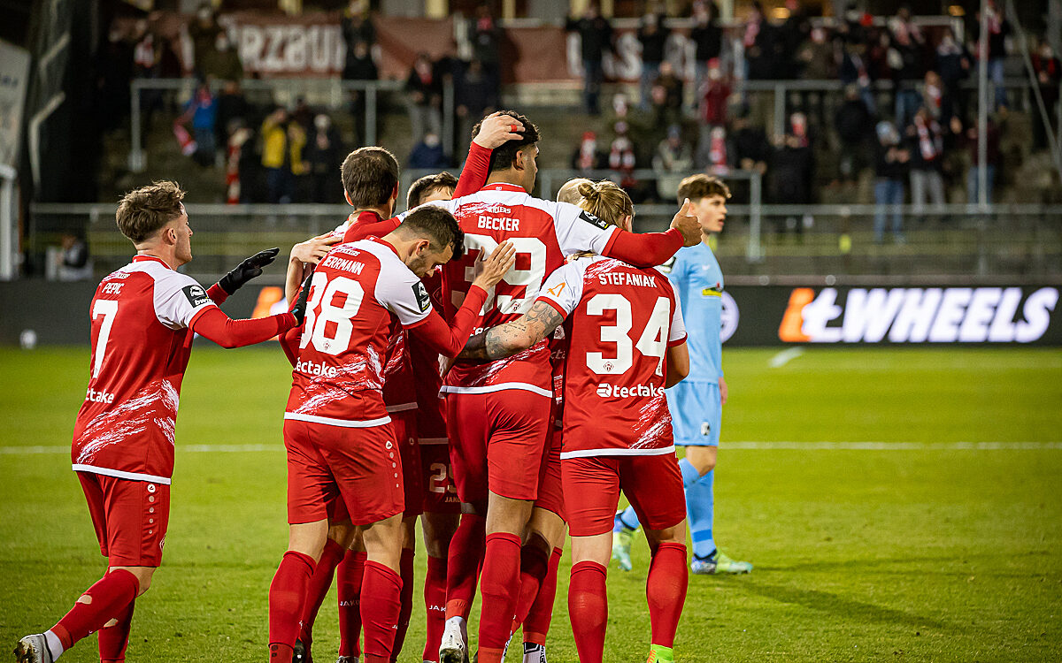 2022 01 28 FWK Kickers 37 2022 01 28 FWK Kickers 37