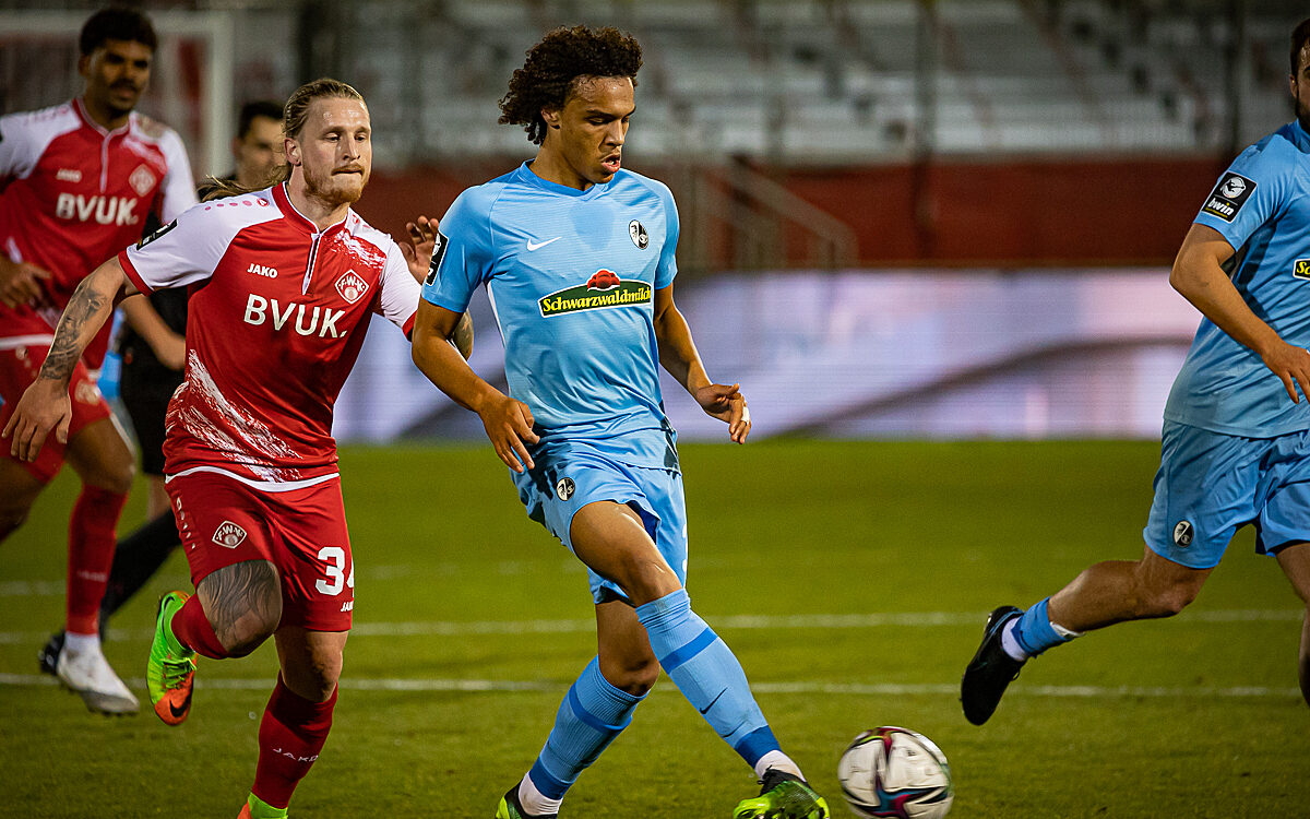 2022 01 28 FWK Kickers 56 2022 01 28 FWK Kickers 56