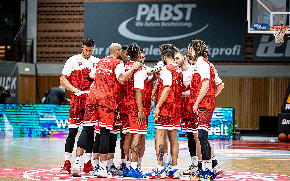 2022 01 30 s Oliver Baskets 1 2022 01 30 s Oliver Baskets 1