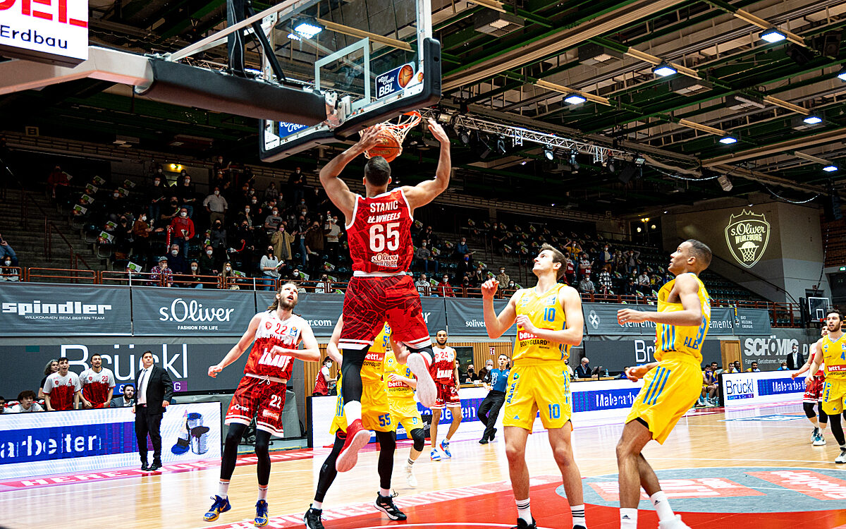 2022 01 30 s Oliver Baskets 31 2022 01 30 s Oliver Baskets 31