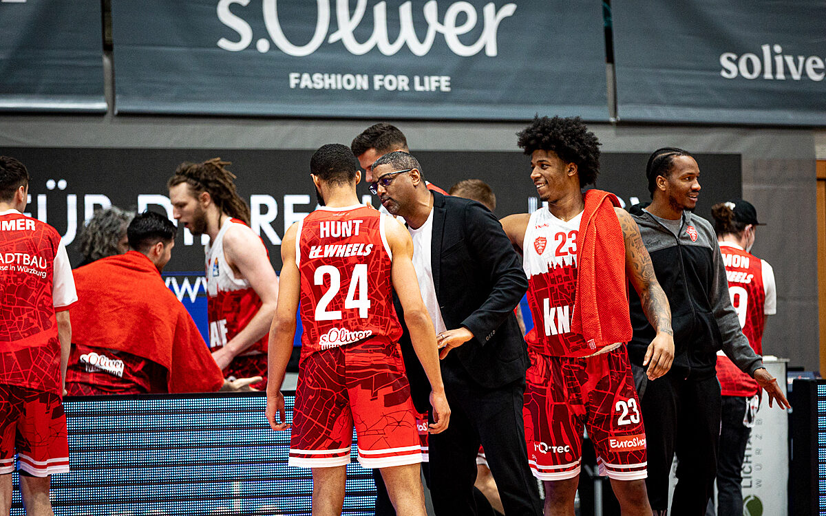 2022 02 06 s Oliver Baskets 62 2022 02 06 s Oliver Baskets 62