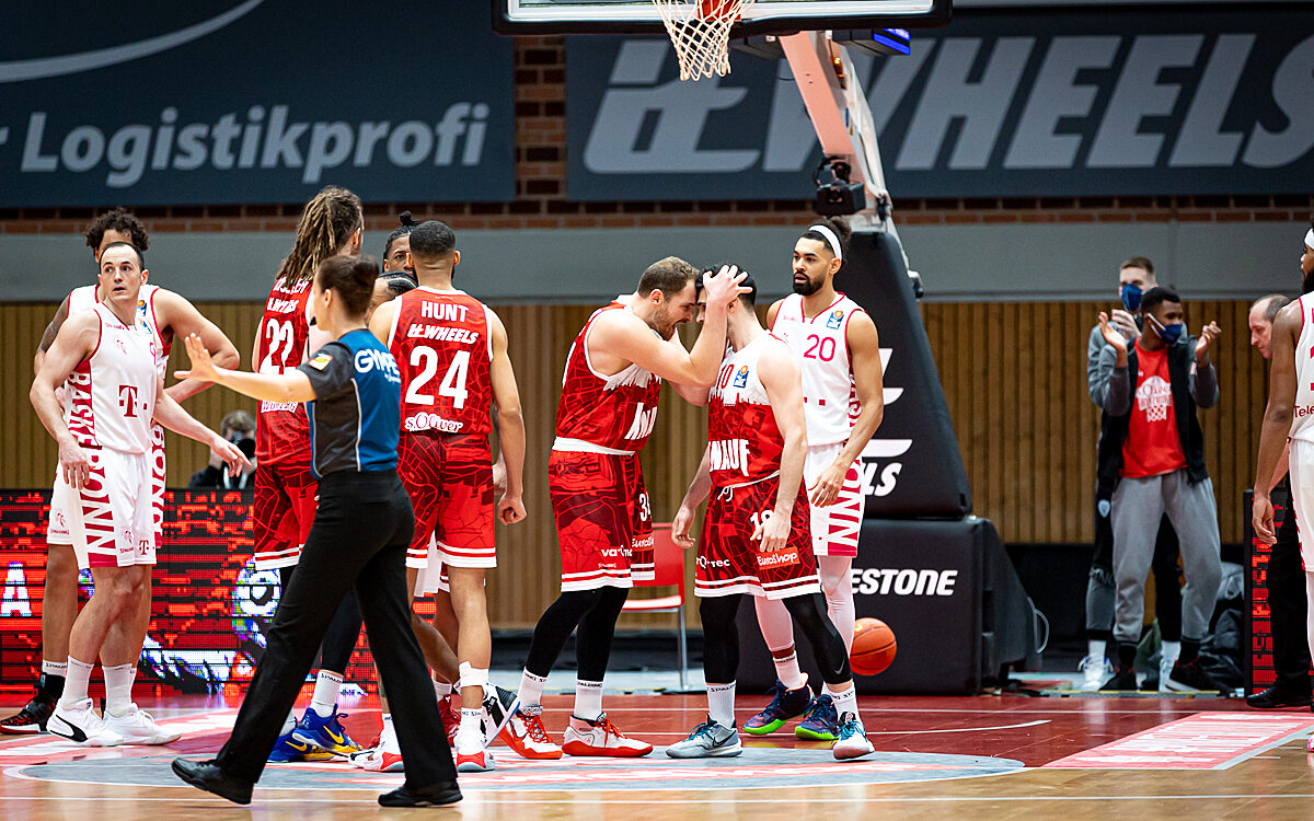 2022 02 16 s Oliver Baskets 46 2022 02 16 s Oliver Baskets 46