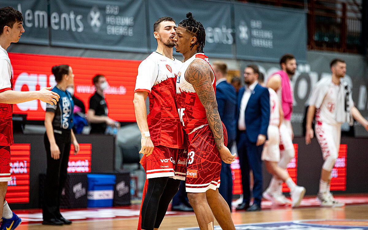 2022 02 16 s Oliver Baskets 48 2022 02 16 s Oliver Baskets 48