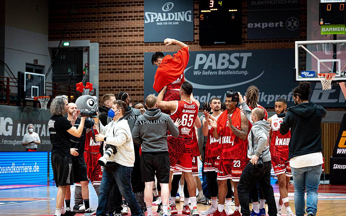 2022 02 16 s Oliver Baskets 58 2022 02 16 s Oliver Baskets 58