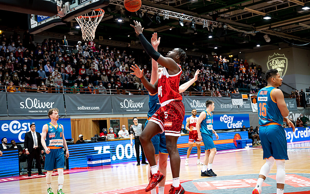 2022 03 04 s Oliver Baskets 35 2022 03 04 s Oliver Baskets 35