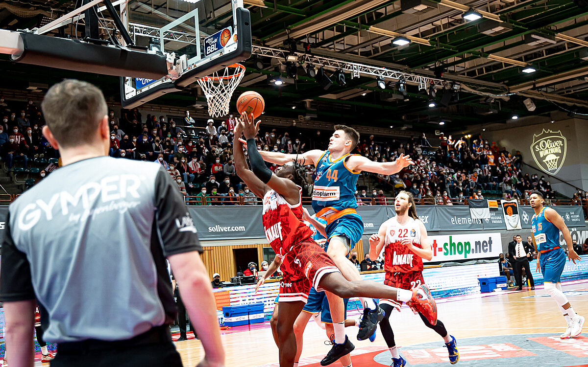 2022 03 04 s Oliver Baskets 42 2022 03 04 s Oliver Baskets 42