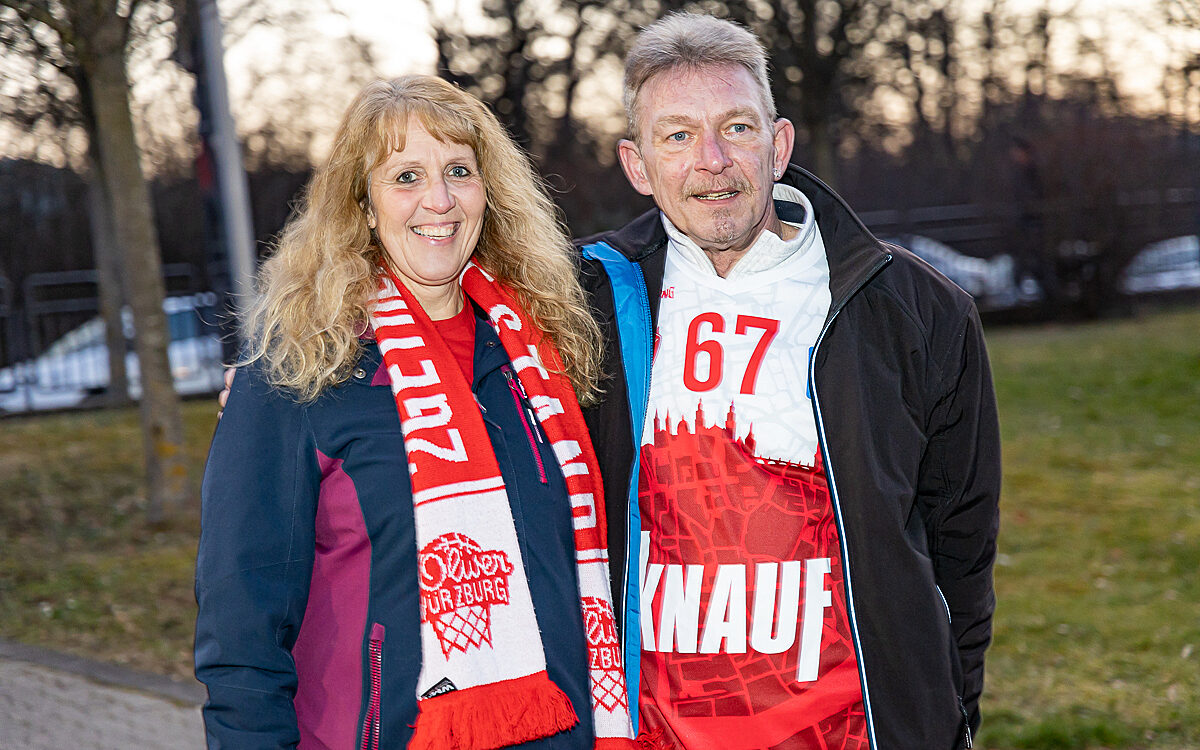 2022 03 04 s Oliver Baskets 7 2022 03 04 s Oliver Baskets 7