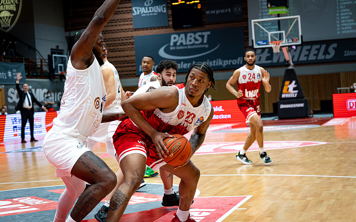 2022 03 19 s Oliver Baskets 28 2022 03 19 s Oliver Baskets 28