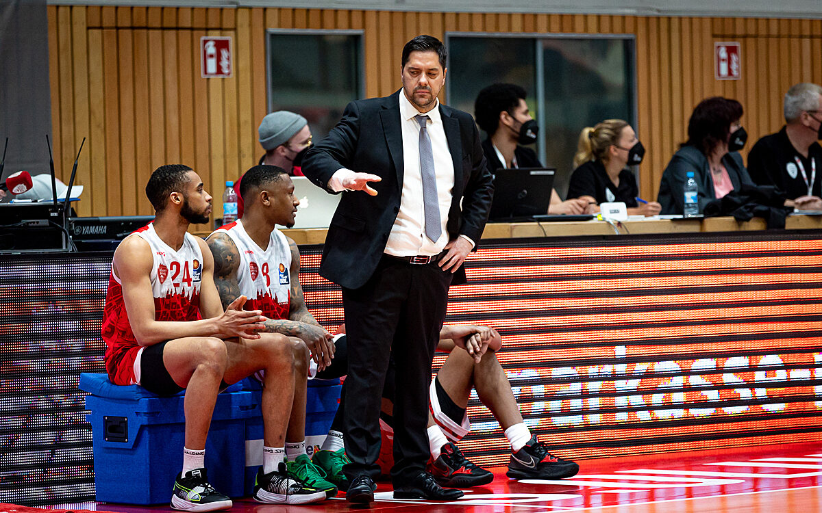 2022 03 19 s Oliver Baskets 53 2022 03 19 s Oliver Baskets 53