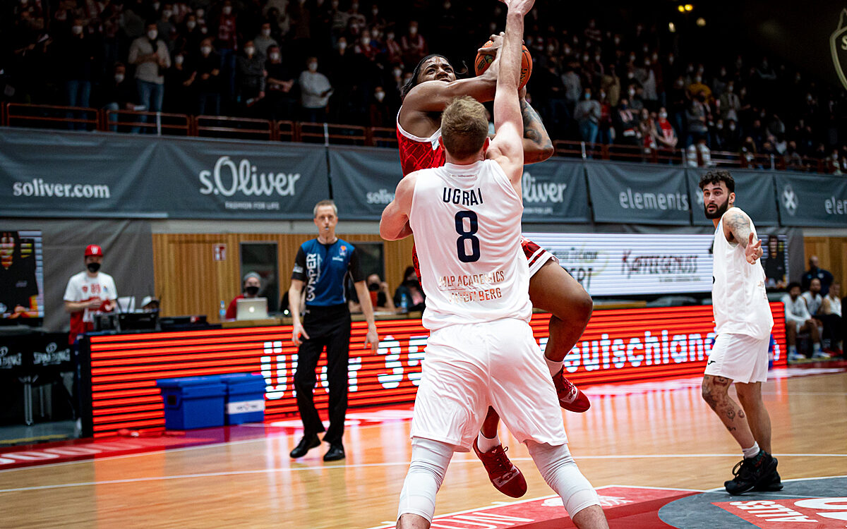 2022 03 19 s Oliver Baskets 63 2022 03 19 s Oliver Baskets 63