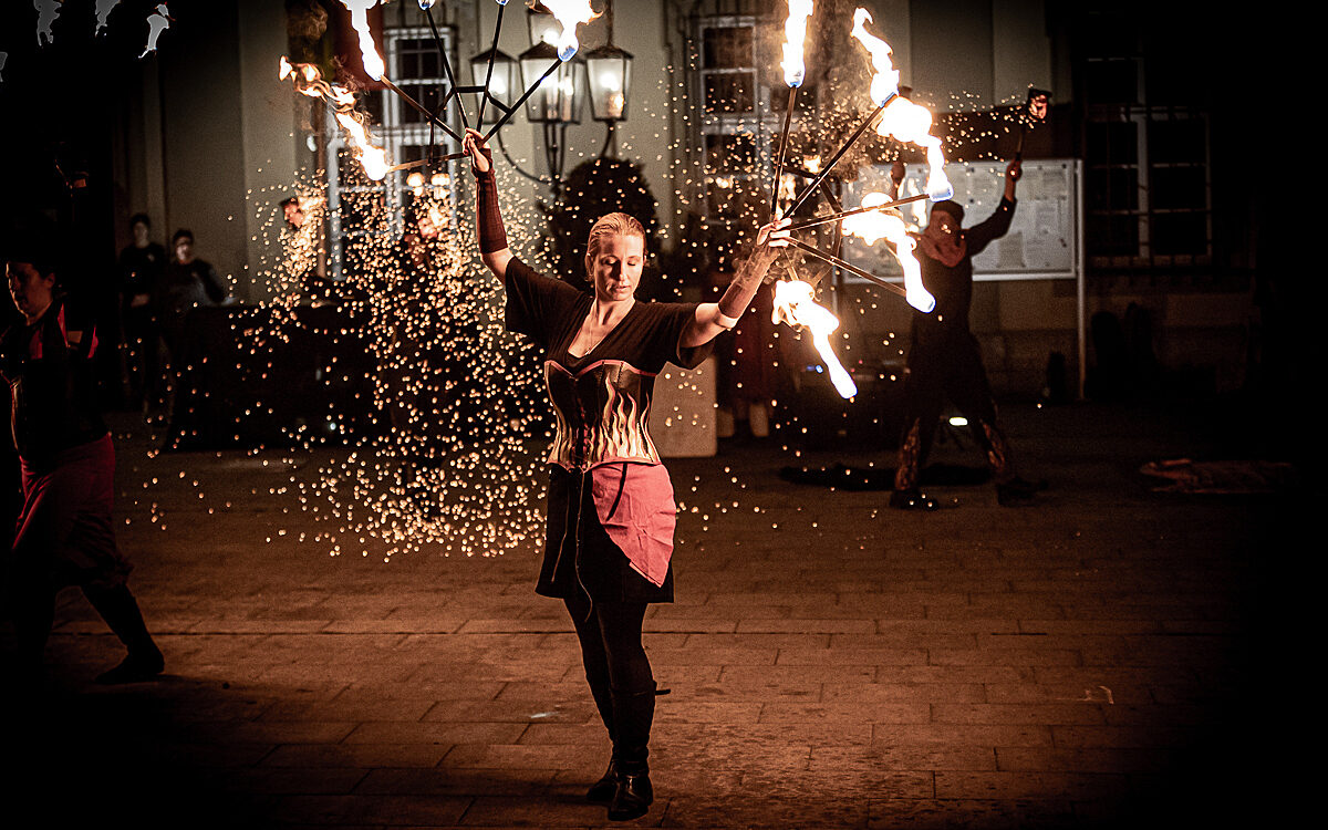 2022 03 27 Feuershow Rathausplatz 36 2022 03 27 Feuershow Rathausplatz 36