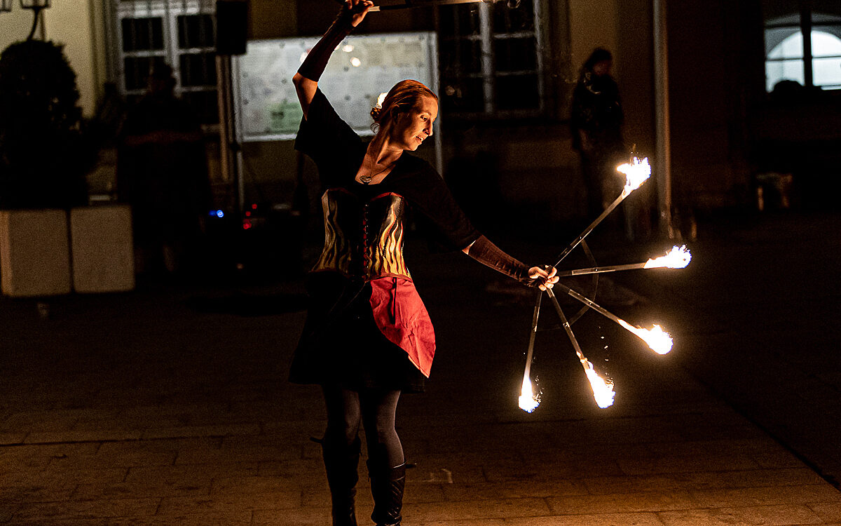 2022 03 27 Feuershow Rathausplatz 40 2022 03 27 Feuershow Rathausplatz 40