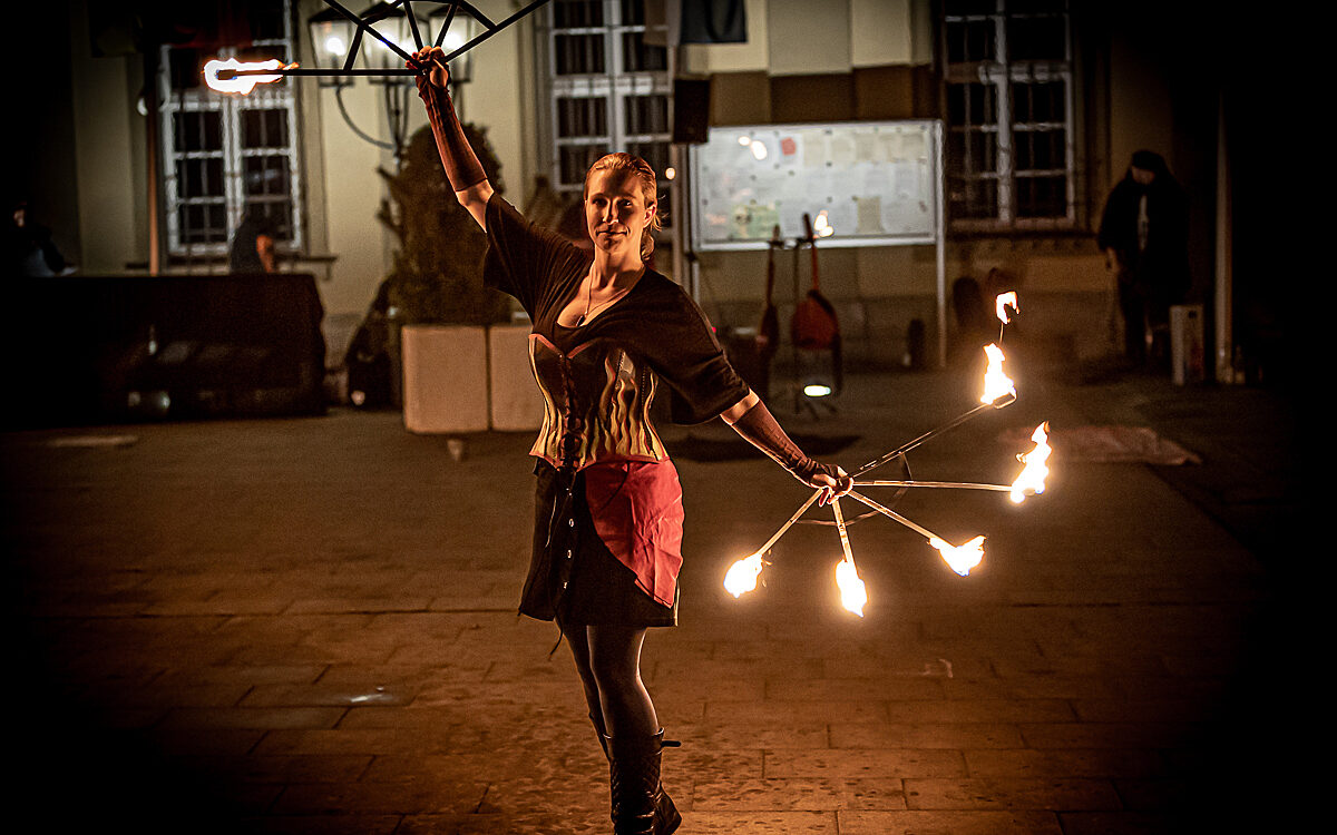 2022 03 27 Feuershow Rathausplatz 45 2022 03 27 Feuershow Rathausplatz 45