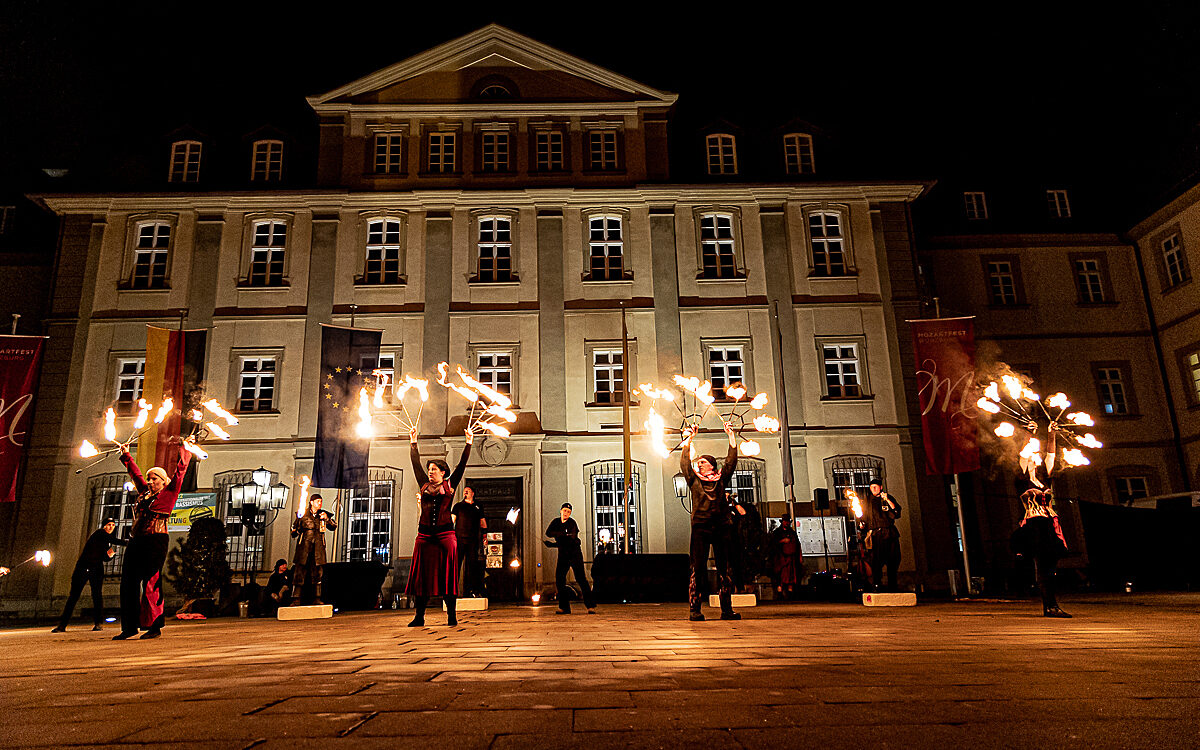 2022 03 27 Feuershow Rathausplatz 60 2022 03 27 Feuershow Rathausplatz 60