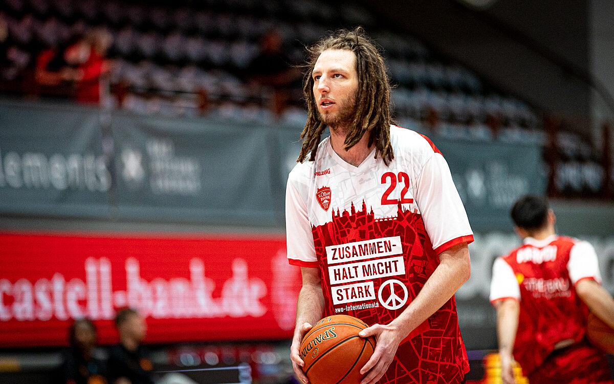 2022 04 03 s Oliver Baskets 1 2022 04 03 s Oliver Baskets 1