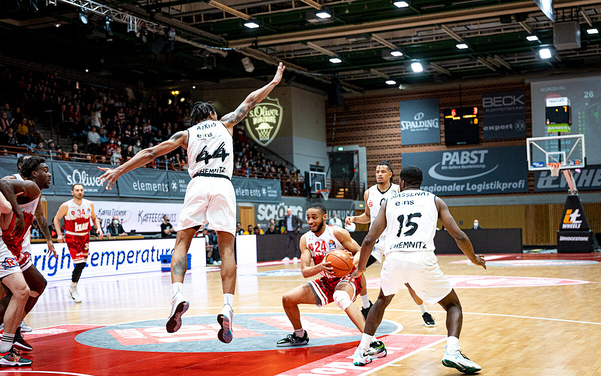 2022 04 03 s Oliver Baskets 23 2022 04 03 s Oliver Baskets 23